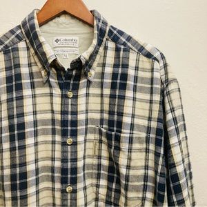 Columbia • Vintage Plaid Oversized Button Up Long Sleeve Top